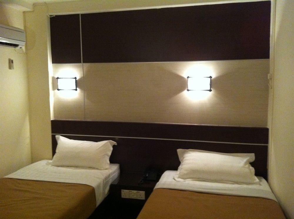 City Inn Кучінг Екстер'єр фото