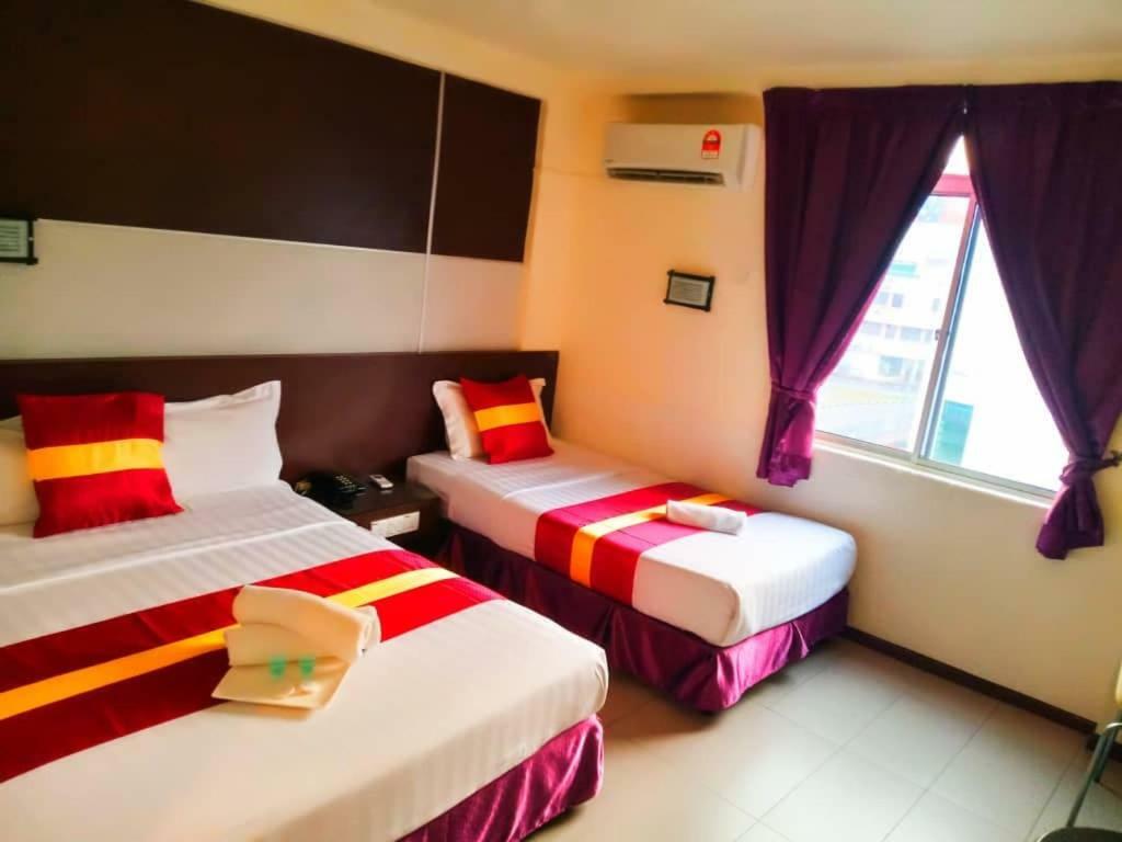 City Inn Кучінг Екстер'єр фото