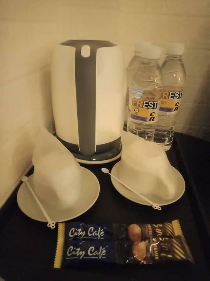 City Inn Кучінг Екстер'єр фото